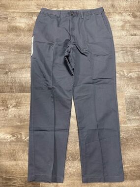 Haggar Summer Khakis Size 36x32 NWT